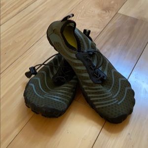 (Fall sale 🔥) Water shoes